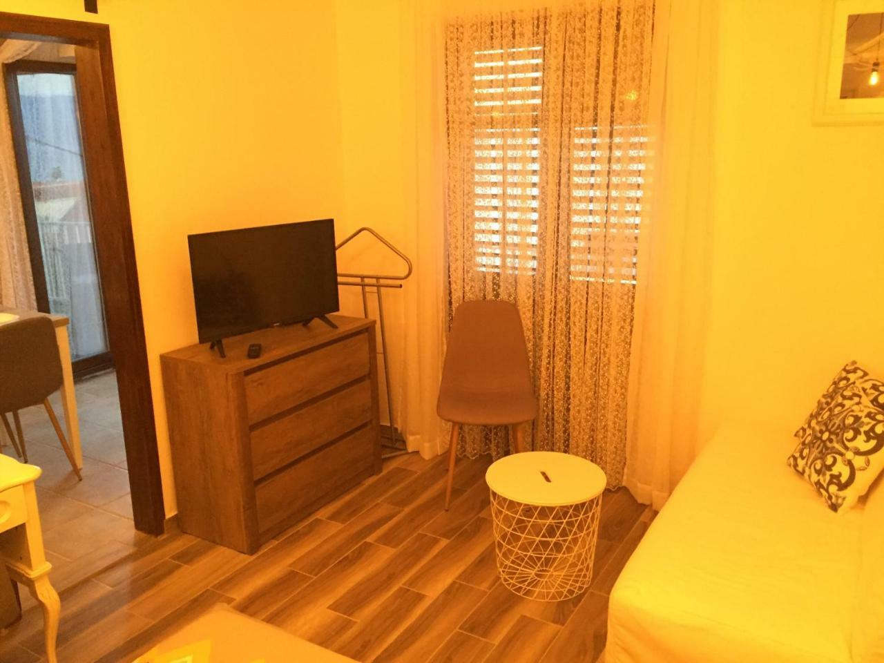 Boba'S House Apartman Sutivan Kültér fotó