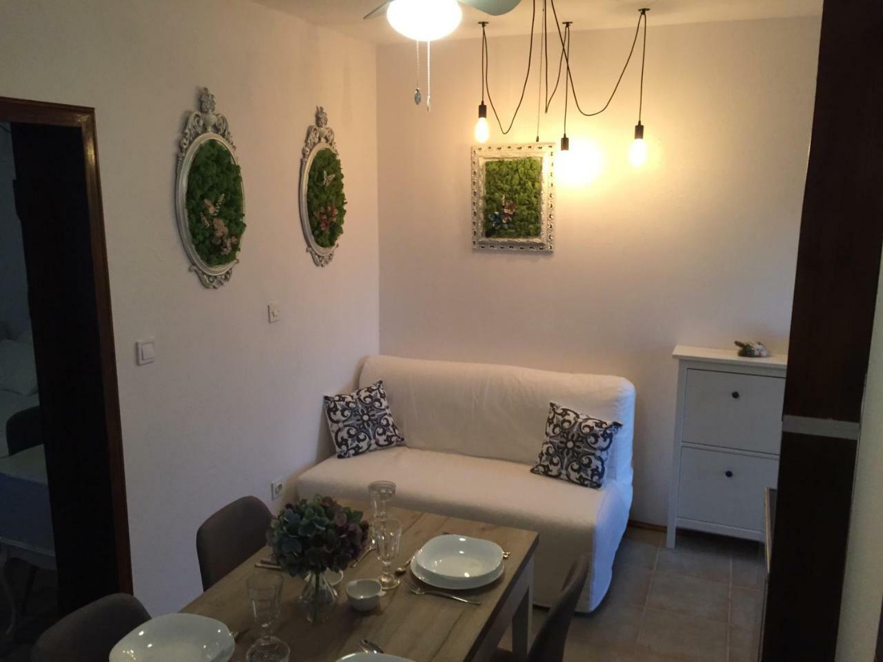 Boba'S House Apartman Sutivan Kültér fotó