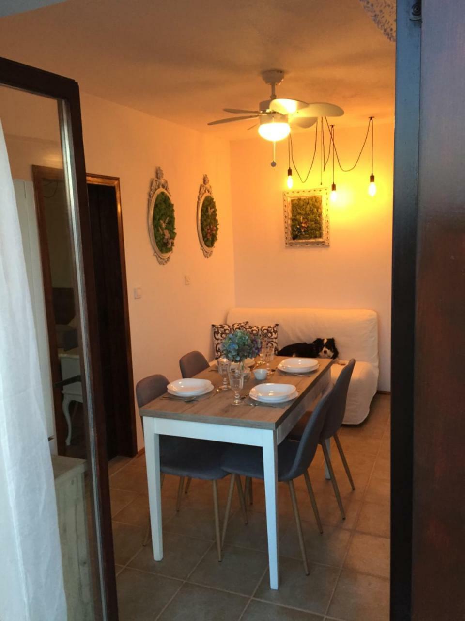 Boba'S House Apartman Sutivan Kültér fotó