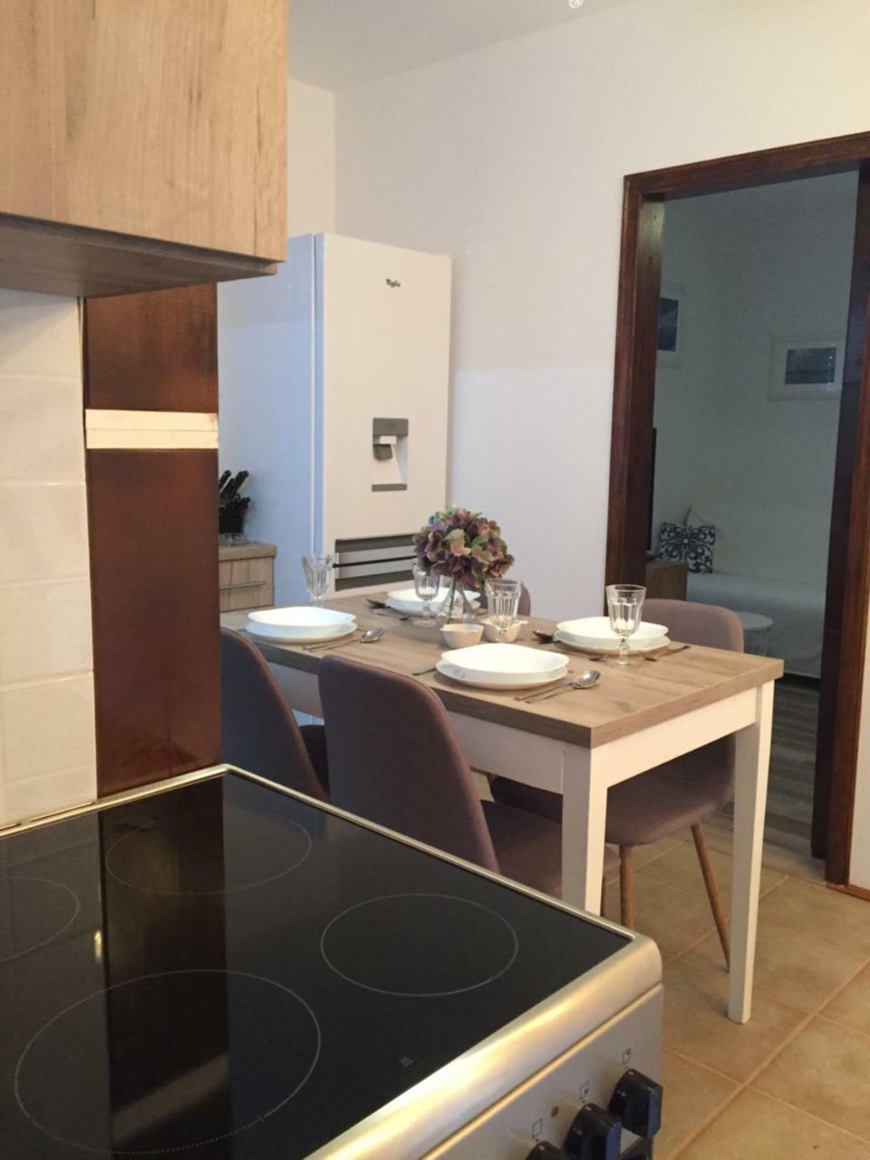 Boba'S House Apartman Sutivan Kültér fotó
