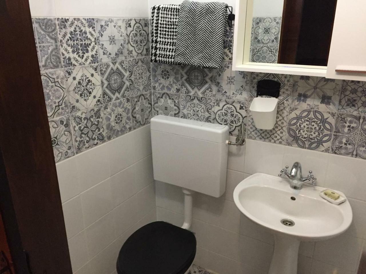 Boba'S House Apartman Sutivan Kültér fotó