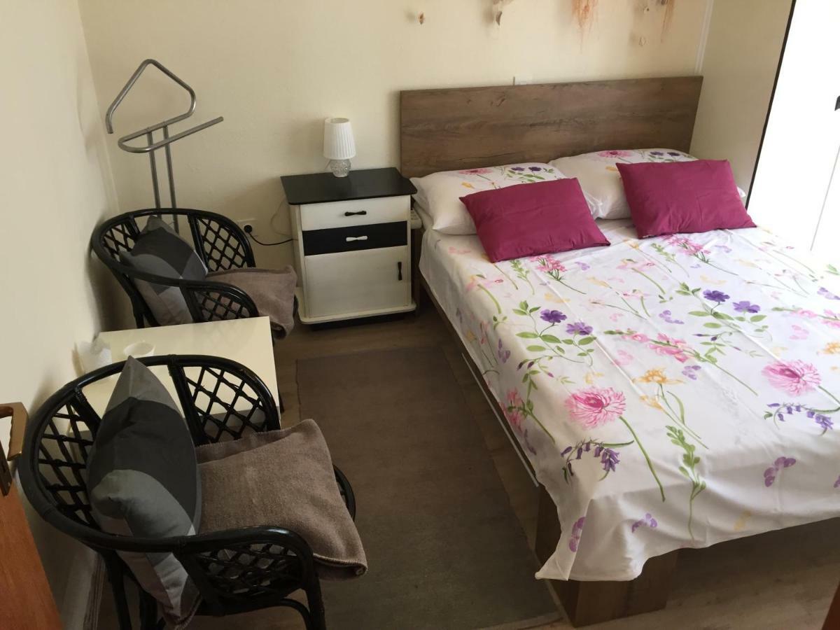 Boba'S House Apartman Sutivan Kültér fotó