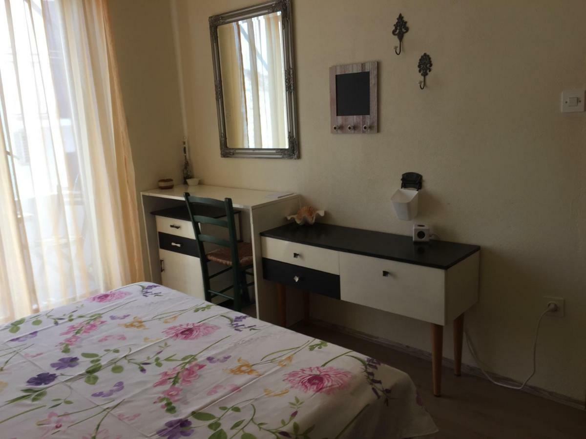 Boba'S House Apartman Sutivan Kültér fotó